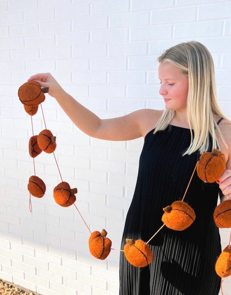 Creative Co-op Fall Pumpkin Felt Garland